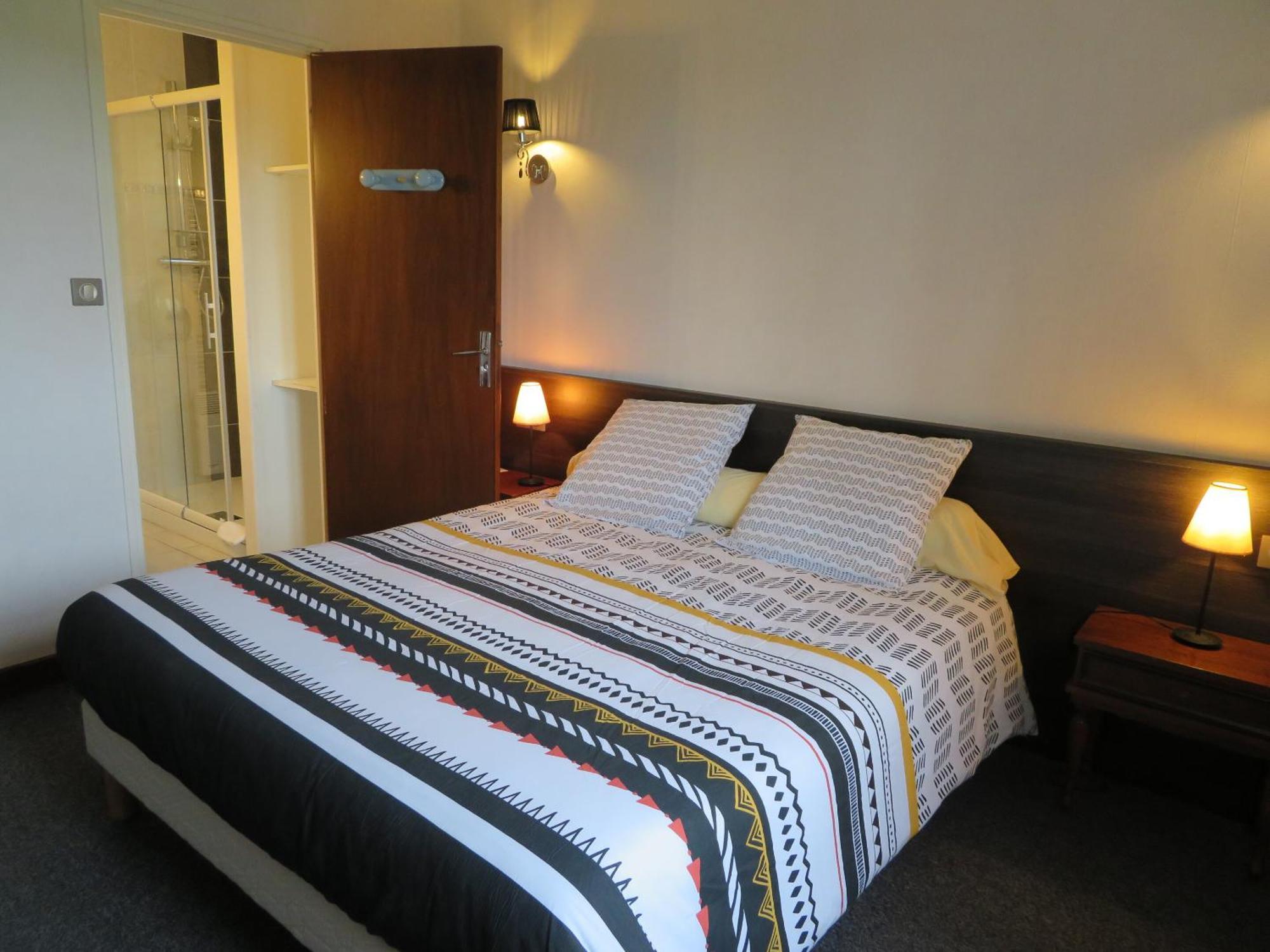 Auberge D'Ici Et D'Ailleurs Cressensac-Sarrazac Kamer foto
