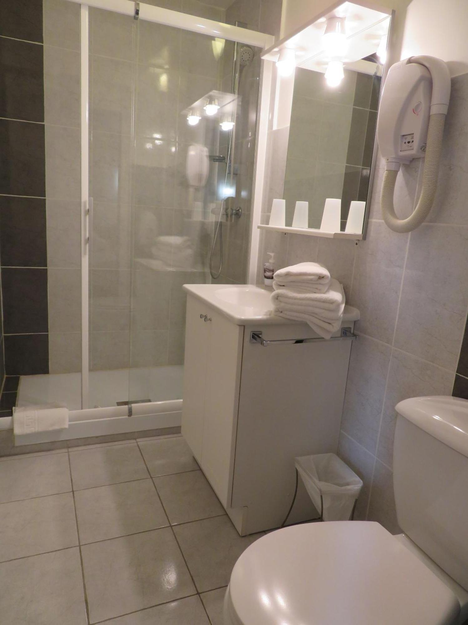 Auberge D'Ici Et D'Ailleurs Cressensac-Sarrazac Kamer foto